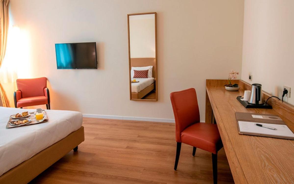 Jr Hotels Gigli Firenze Calenzano Eksteriør bilde